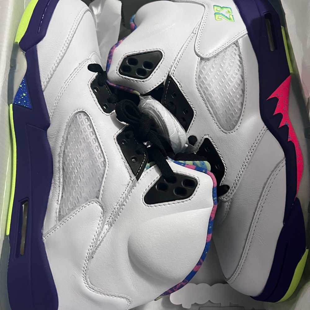 Retro 5 Fresh Prince. New in the box